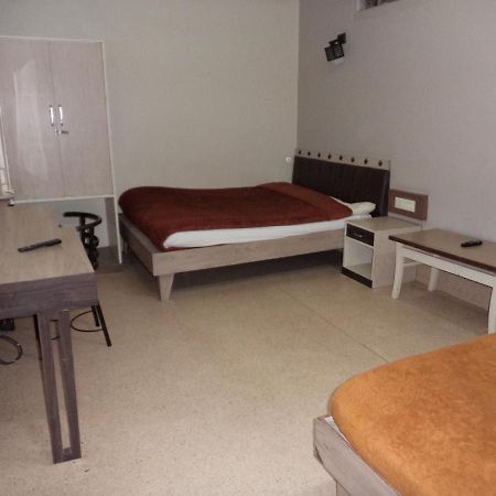 Hotel Monsoon Shillong Extérieur photo